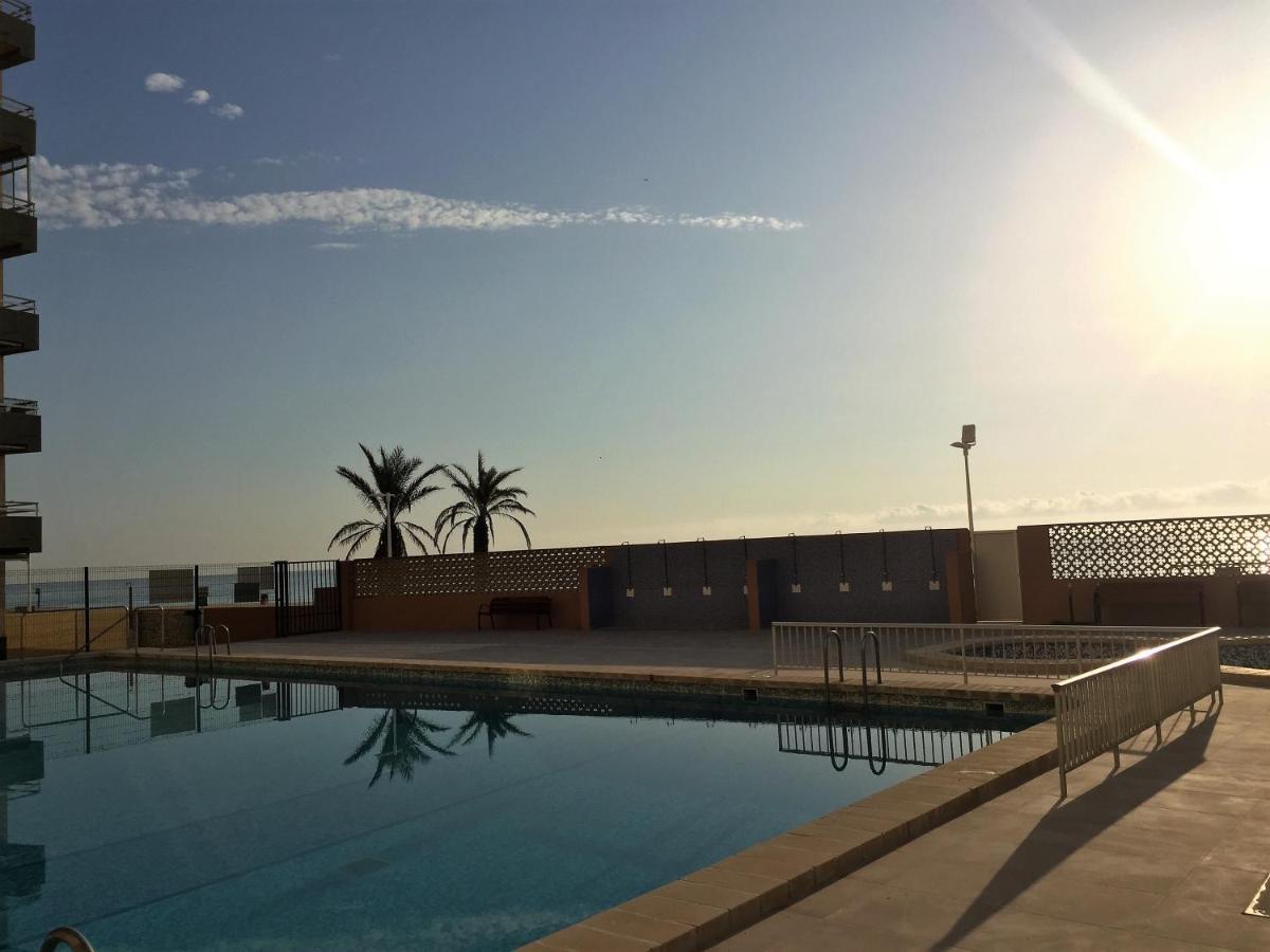 Beachfront Apartment With A Terrace Mareny Barraquetas Dış mekan fotoğraf